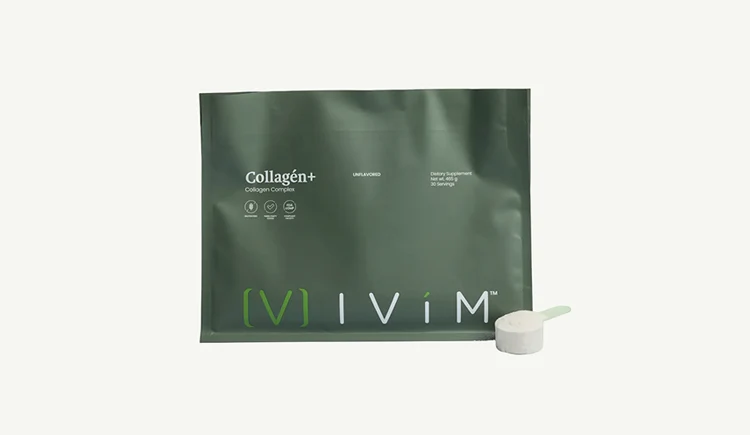 Ivim Collagen+ pouch with a scoop